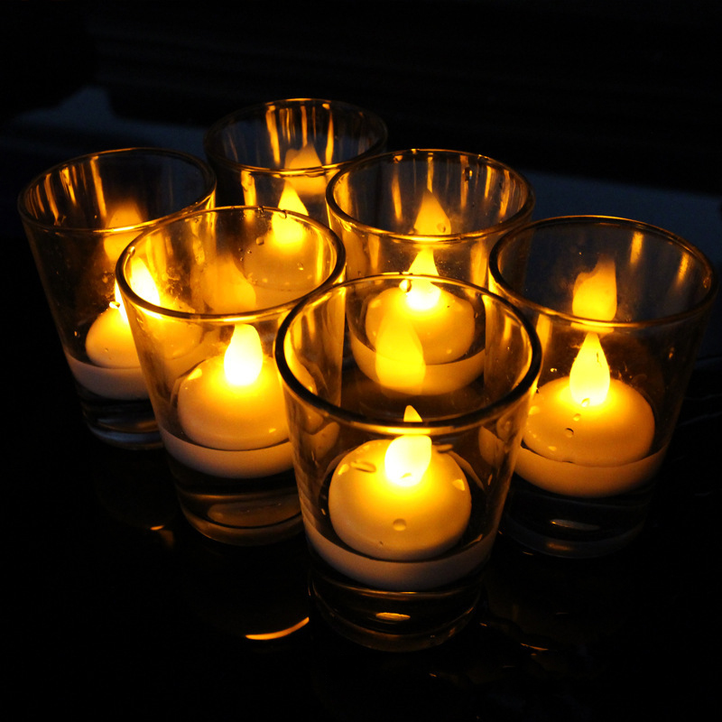 How to Create a Romantic Dinner Setting with Floating Candles插图