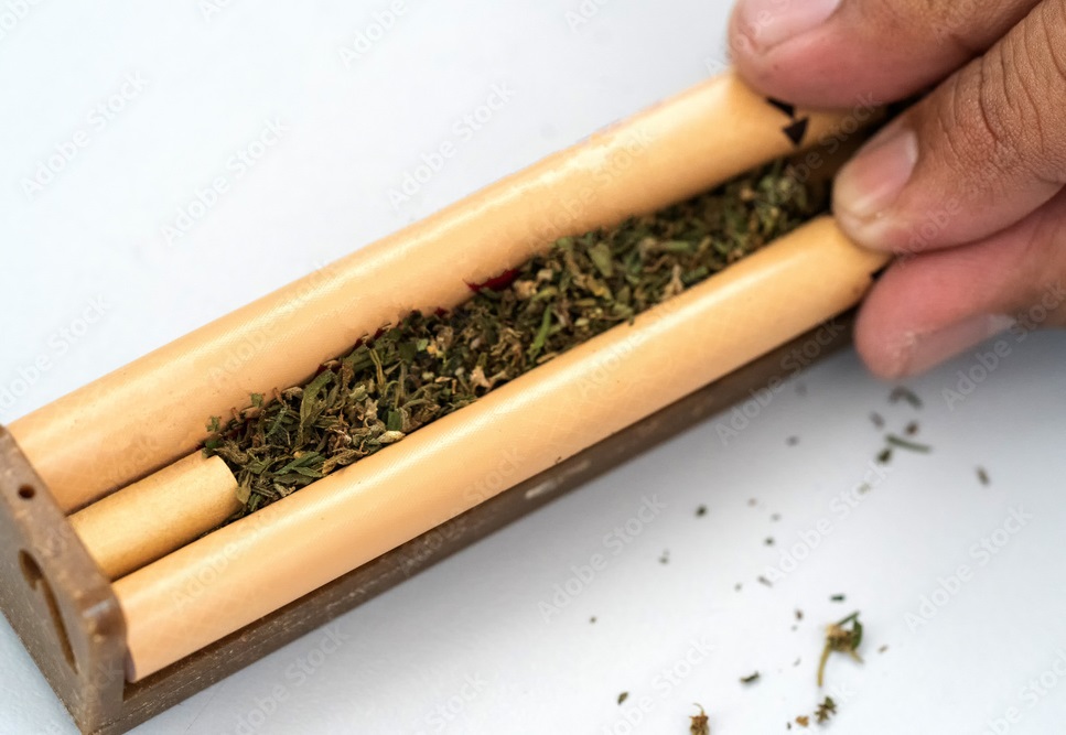 Easy-to-use Joint Roller: Create the perfect cigarette rolling experience插图