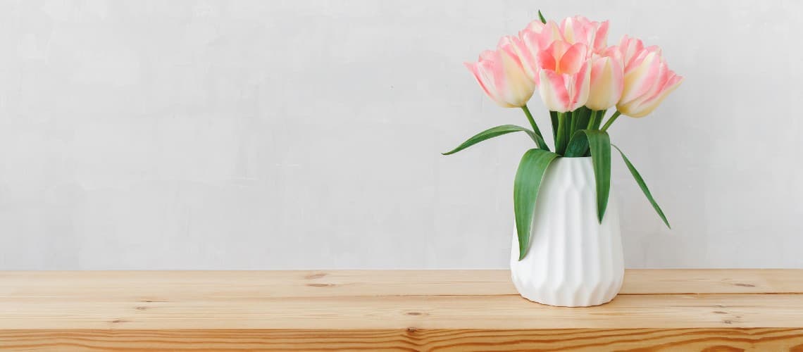 how to vase tulips