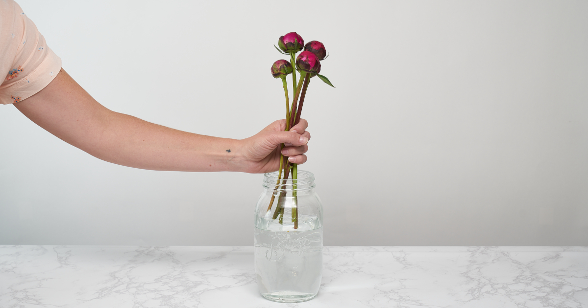 what to put in a vase
