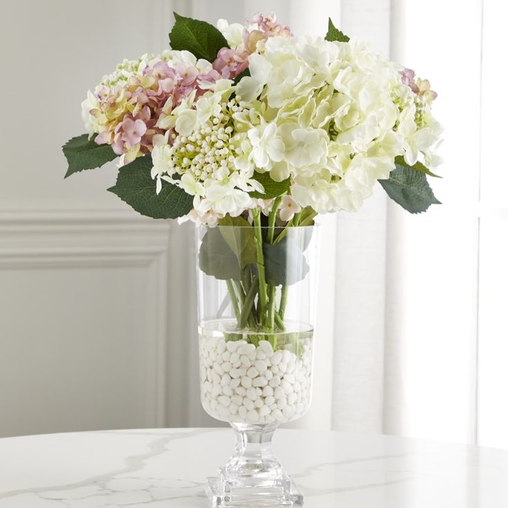 Find out which flowers are ideal for arranging in a vase