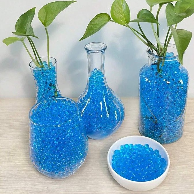 Discover how to use water beads in a vase