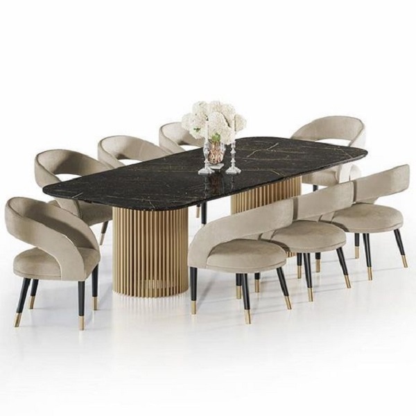 Learn how to set a classy table