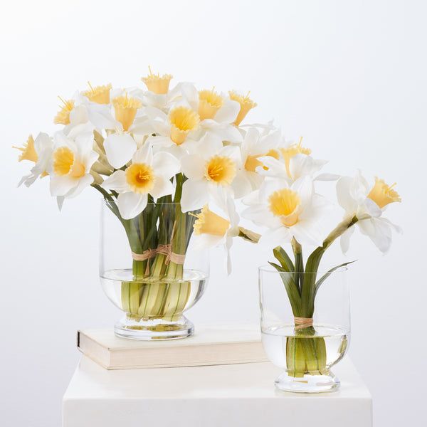 cutting daffodils to create a stunning vase