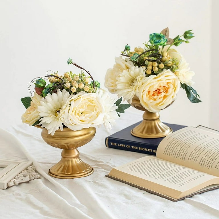 gold flower vase